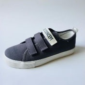 canvas shoes